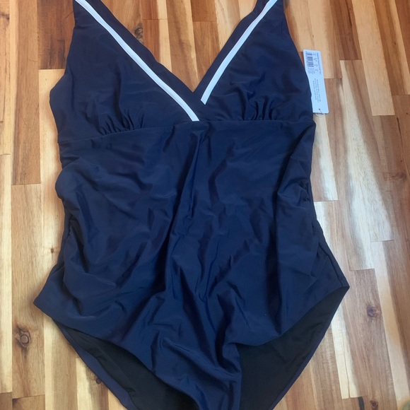 Seraphine maternity swimsuit - Picture 4 of 6
